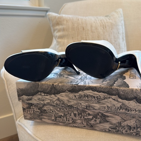 Gucci patent scarlet mule sz 6.5 color White (Authentic) - Picture 7 of 10